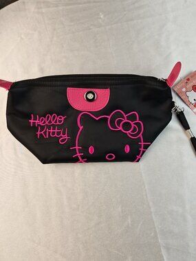 NO.618 Hello Kitty MAKEUP BAG